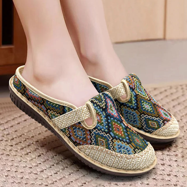 Pohodlné pantofle etnického stylu