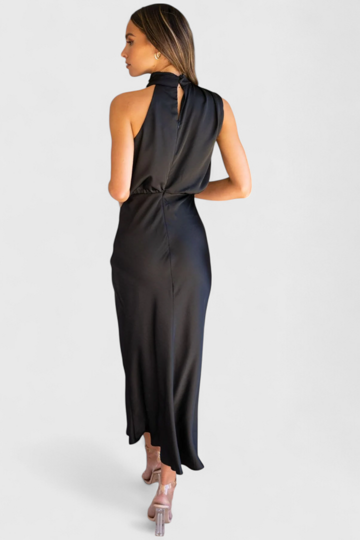 Rina Elegantní Šaty s Halter Výstřihem a Drapérií