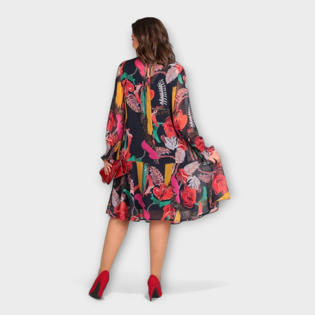 Caroline - elegantní šaty pro plné velikosti pro maximální pohodlí