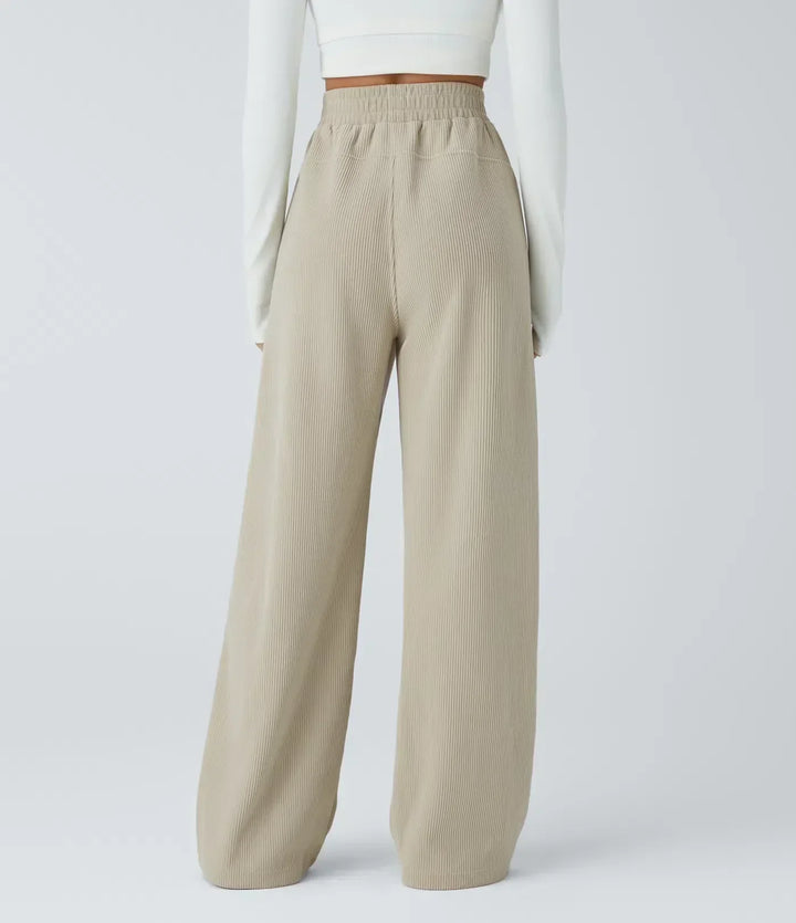 Zuzana | Ležérní rovné kalhoty z manšestru s vysokým pasem a kapsami