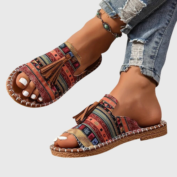 Lorraine | Boho-tassel sandály