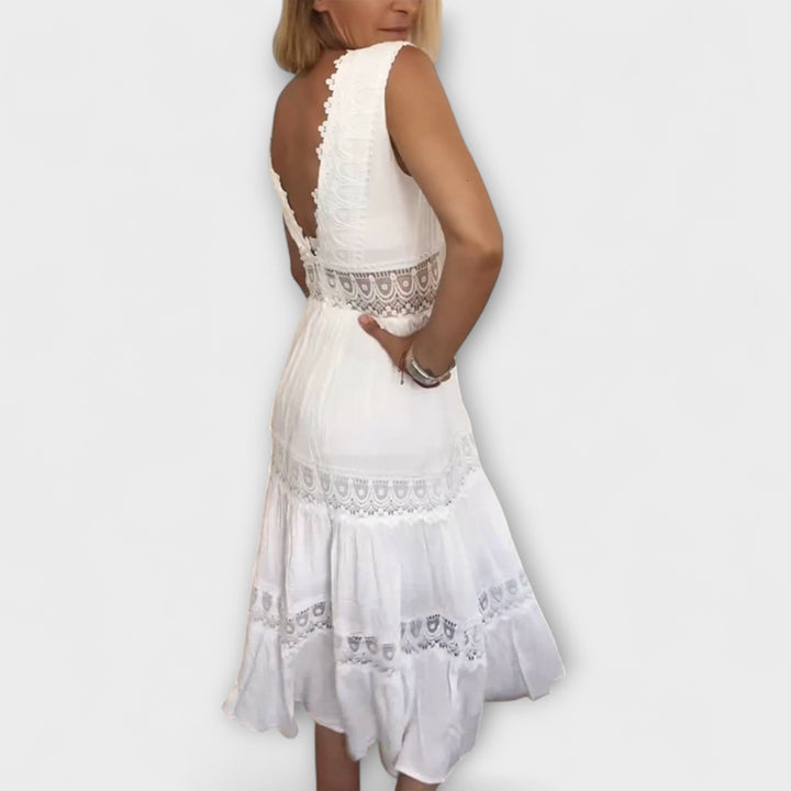 Aurélie - Elegantní krajková šaty s výstřihem do V
